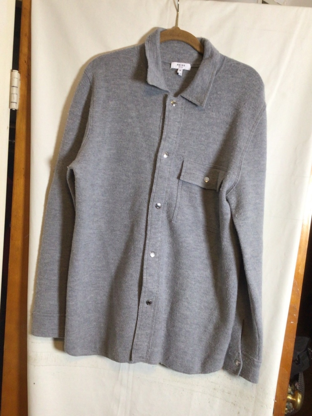 REISS 100% wool cardigan snap   button closure SZ M# fall # staple ward robe
